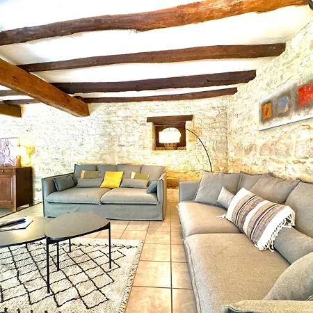 Les Terrasses-Gite Authentique Avec Vue, Piscine Chauffee Et Wifi- La Grange D'Heloise- Casa vacanze Daglan