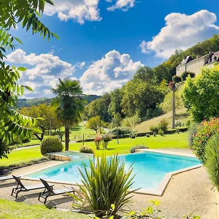 Les Terrasses-Gite Authentique Avec Vue, Piscine Chauffee Et Wifi- La Grange D'Heloise- Casa vacanze Daglan
